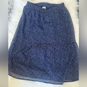 OshKosh B'gosh Navy skirt with Pink and White Heart Accent